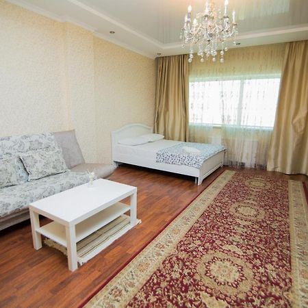 Apartment Severnoe 89 アスターナ エクステリア 写真