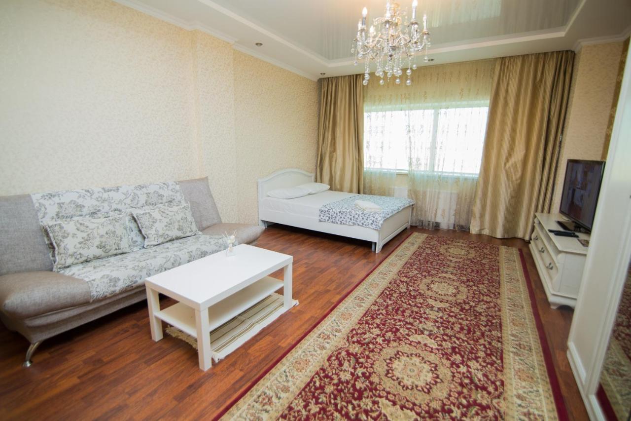 Apartment Severnoe 89 アスターナ エクステリア 写真