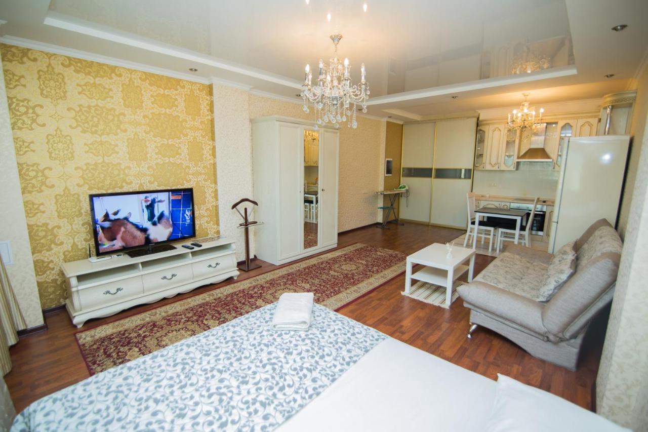 Apartment Severnoe 89 アスターナ エクステリア 写真