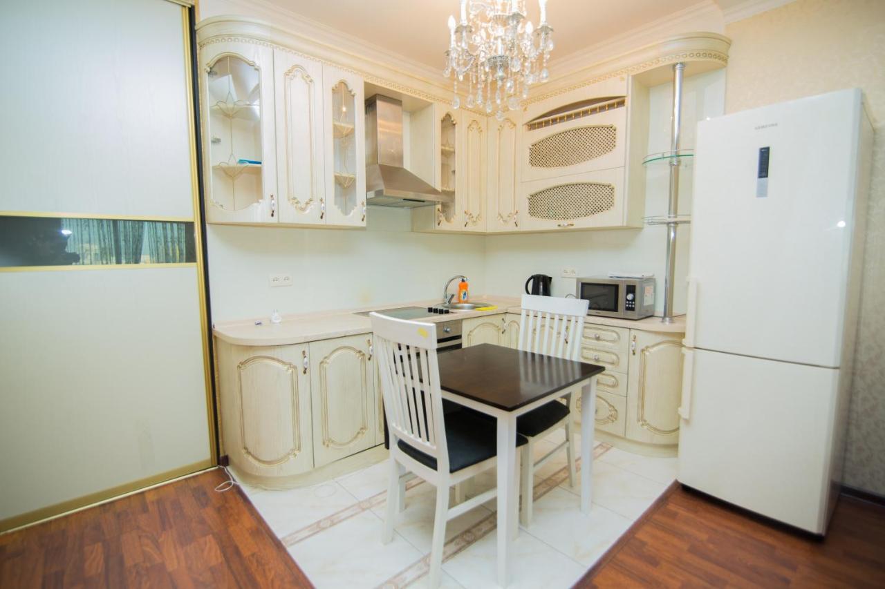 Apartment Severnoe 89 アスターナ エクステリア 写真
